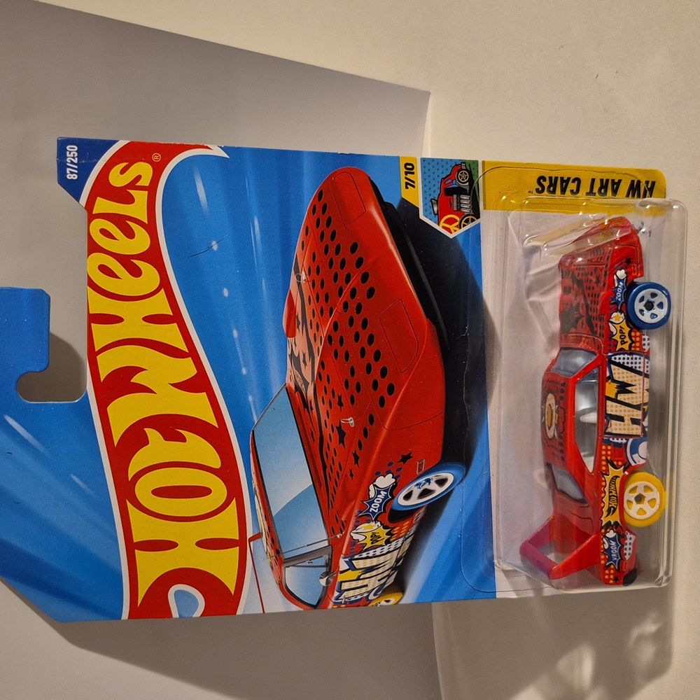 D4 Hot Wheels 70 Plymouth Superbird  with shipping protector